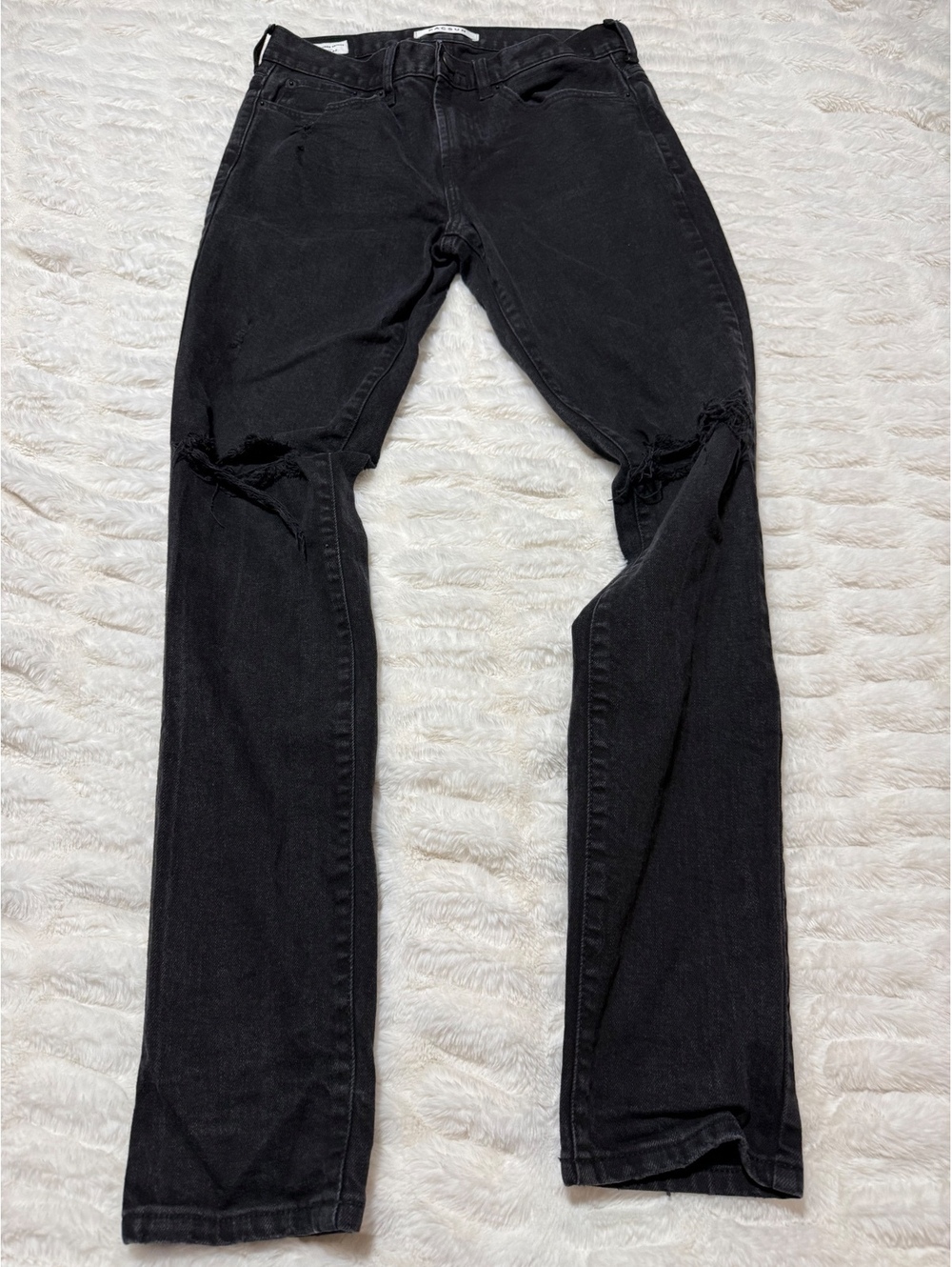 PacSun black distressed skinny jeans